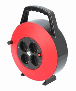 Bobina enrollable de 10 metros y cuatro enchufes